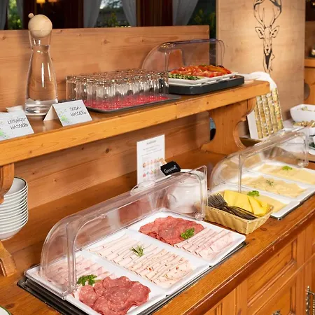 Hotel Kroell, 1x Grossglockner Kostenlos, Bis 12 Jahre Frei, Restaurant Mit Regionaler Kueche Niedernsill