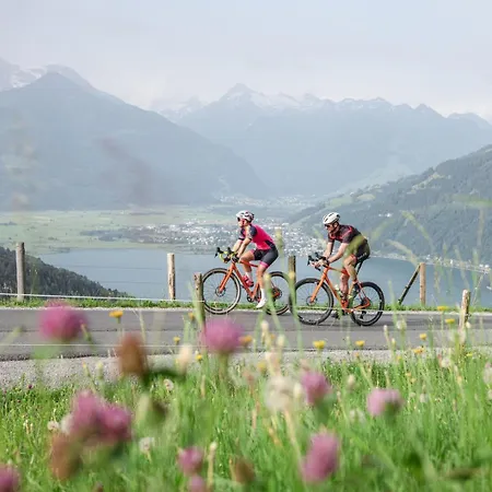 Kroell, 1x Grossglockner Kostenlos, Bis 12 Jahre Frei, Restaurant Mit Regionaler Kueche Hotel