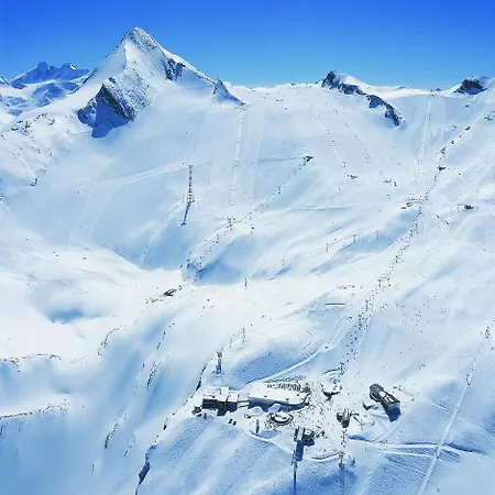Hotel Kroell, 1x Grossglockner Kostenlos, Bis 12 Jahre Frei, Restaurant Mit Regionaler Kueche 3*