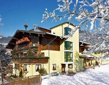 Hotel Kroell - Inkl Nationalpark-karte, 1 X Grossglockner Hochalpenstrasse Kostenlos, Verschiedene Bergbahnen Kostenlos, Badesee Kostenlos, Bus & Kostenlos, Regionale Kueche