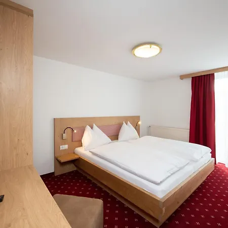 Hotel Kroell, 1x Grossglockner Kostenlos, Bis 12 Jahre Frei, Restaurant Mit Regionaler Kueche