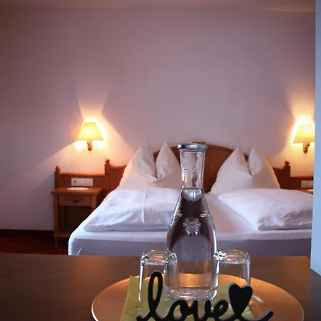 Kroell, 1x Grossglockner Kostenlos, Bis 12 Jahre Frei, Restaurant Mit Regionaler Kueche Hotel